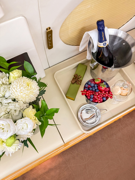 T7-VKS_welcome_table_23_1_52